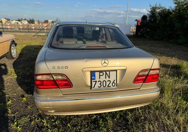 Mercedes-Benz Klasa E cena 19900 przebieg: 71000, rok produkcji 2001 z Konin małe 301